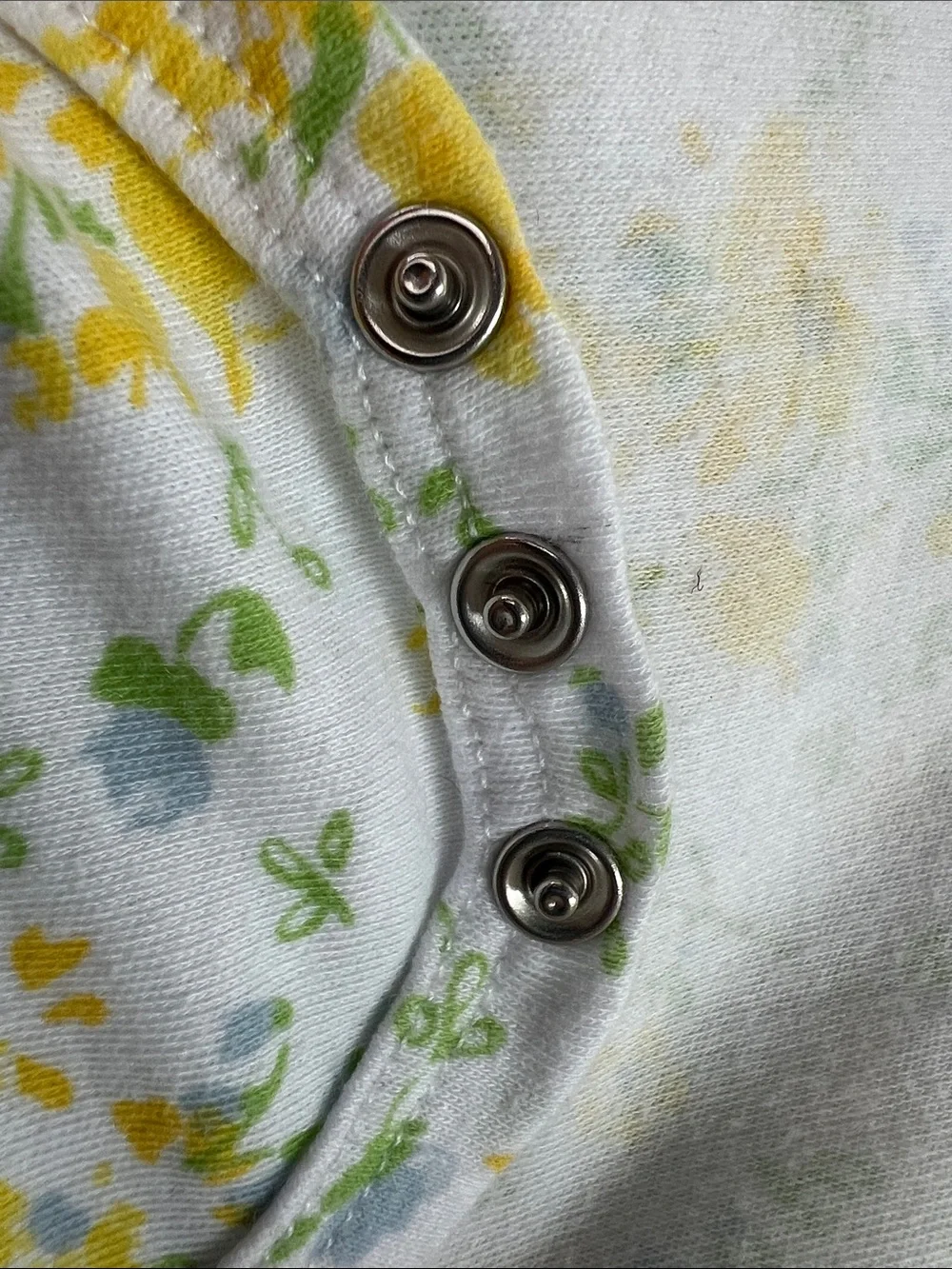 Laura Ashley | White and Yellow Floral Baby Onesie Bodysuit Size 3-6 Months